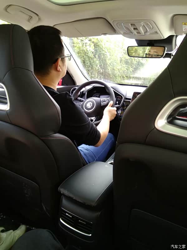 名爵hs 2018款 20t 自动两驱荷尔蒙激情版怎么样_优缺点_csmghs_口碑