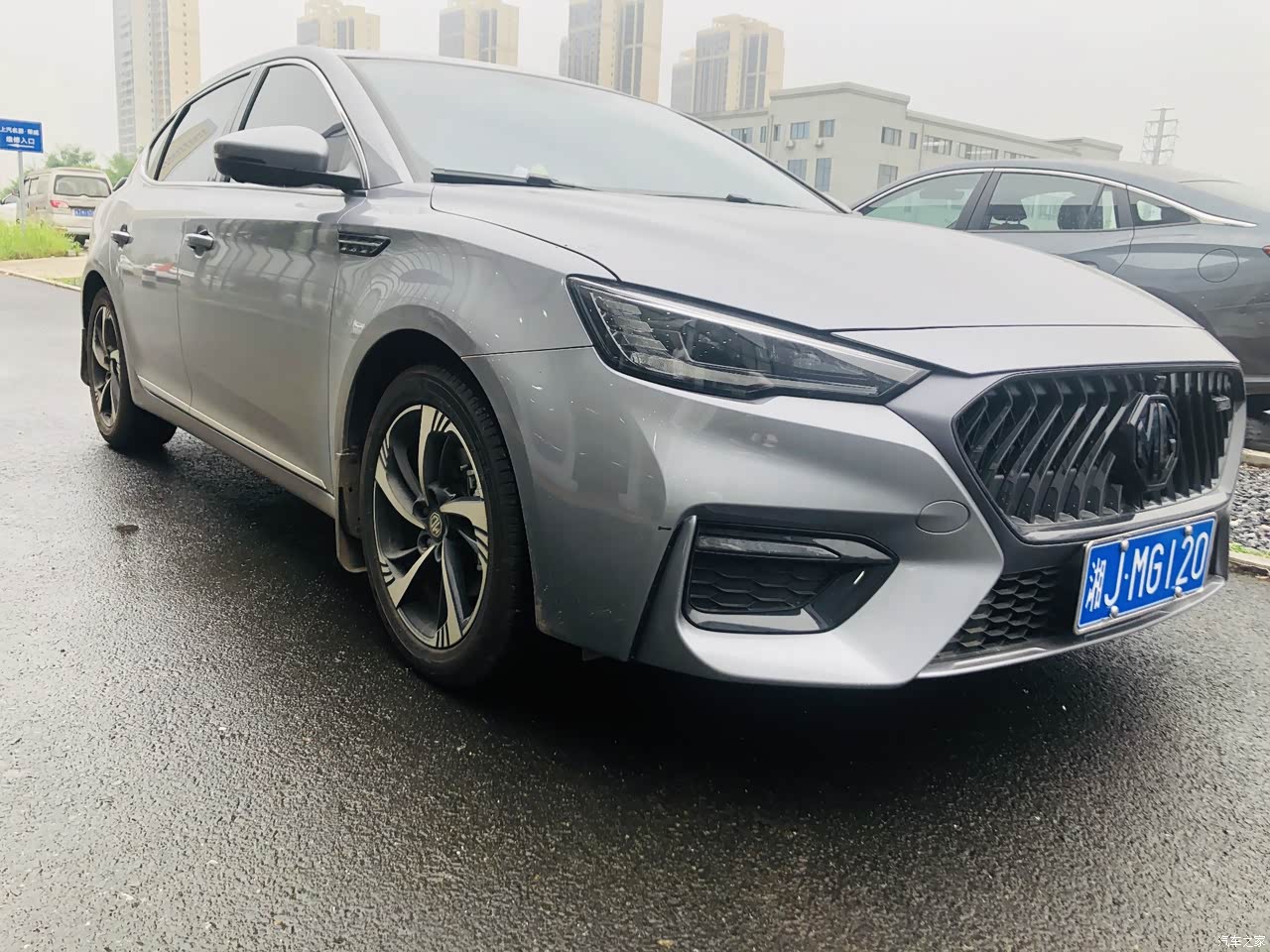 5t 自动领潮豪华版怎么样_优缺点_为谁披蓑露风中_口碑_汽车之家