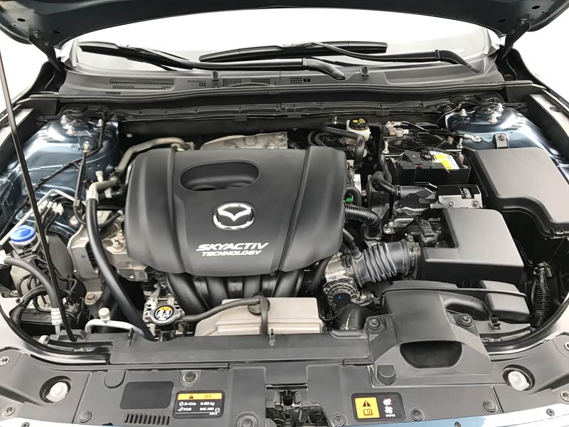 马自达3 axela昂克赛拉 2017款 三厢 1.