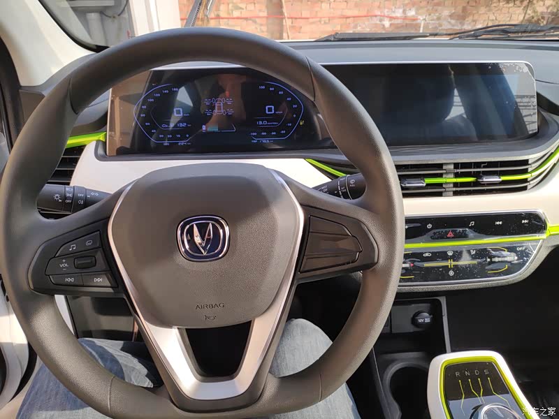 汽车之家|长安奔奔e-star报价大全|大众点评|2020款 心动版 三元锂