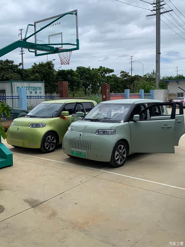 【为什么选择这款车】欧拉黑猫,白猫,长安奔奔,宝骏e300这几款车都看