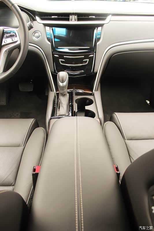 中大型车 凯迪拉克xts 凯迪拉克xts 口碑 > 2018款 28t 豪华型【内饰