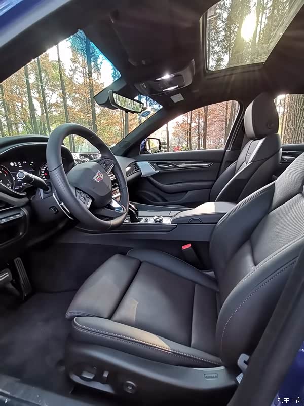 凯迪拉克ct5 2020款 28t 铂金运动版怎么样_优缺点_琵琶与枇杷_口碑