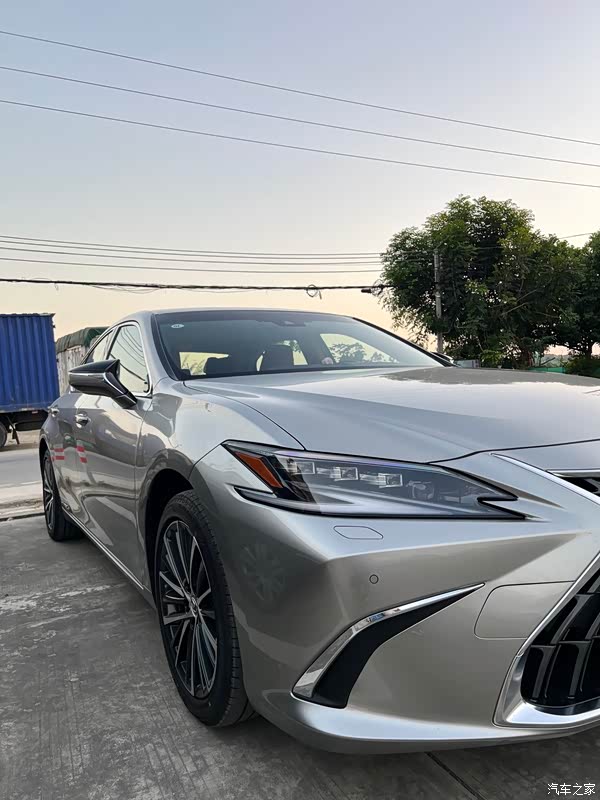 汽车之家|雷克萨斯es报价大全|大众点评|2021款 300h 臻享版怎么样