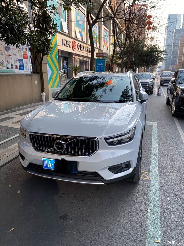 冰川银最好看!车灯设计:雷神之锤大73,回头率超74!