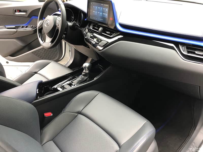 丰田c-hr 2021款 2.