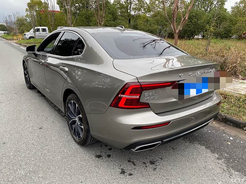 沃尔沃s60 2021款 t4 智逸豪华版怎么样_优缺点_e没品男y35_口碑_汽车