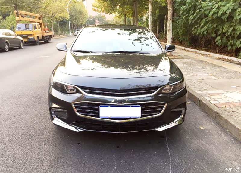 小改了一顿,简直就是真正的变形金刚了.黑标真的超帅,自己纯手扣的.