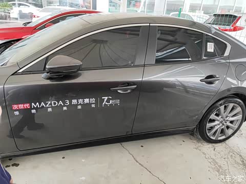 马自达3 昂克赛拉