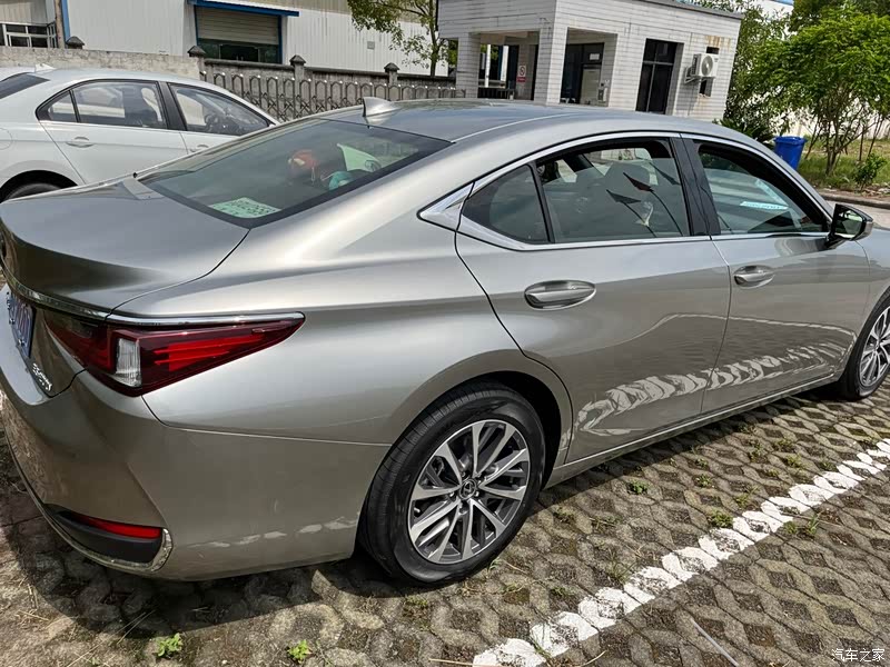 汽车之家|雷克萨斯es报价大全|大众点评|2021款 200 卓越版怎么样