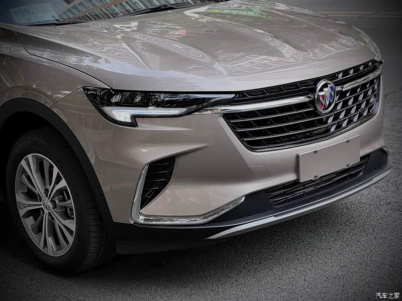 2021款昂科威plus652t五座豪华型