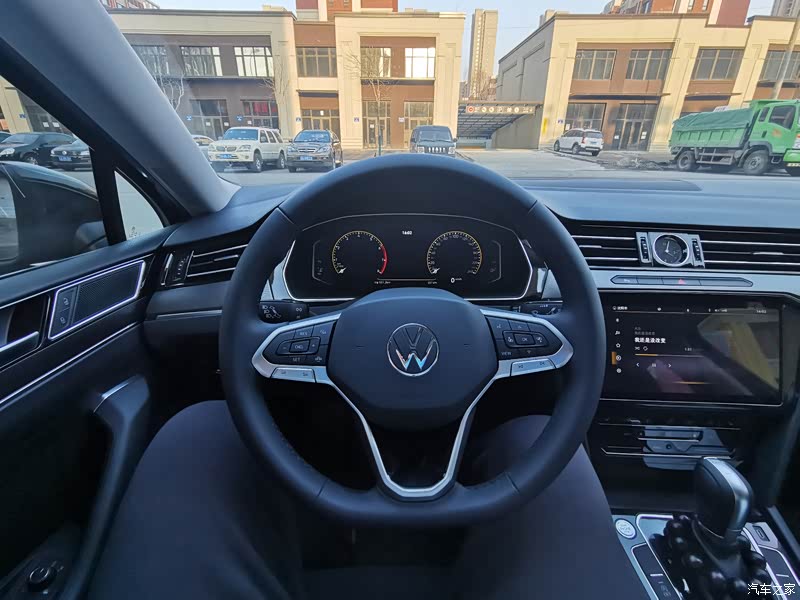 汽车之家|迈腾报价大全|大众点评|2021款 330tsi dsg 豪华型怎么样