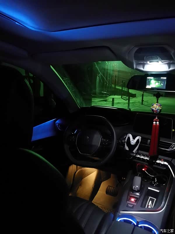 夜间浪漫漂亮的氛围灯