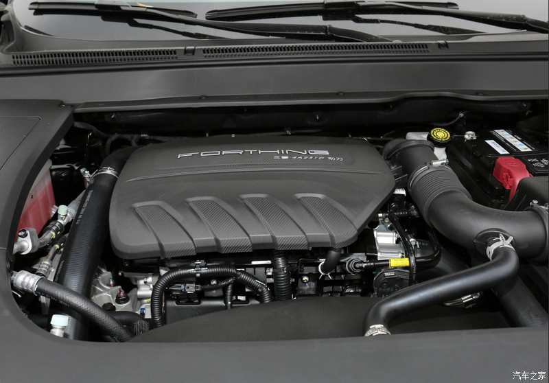 三菱4a95td的1.5t发动机【操控】转向轻盈,没75什么虚位.