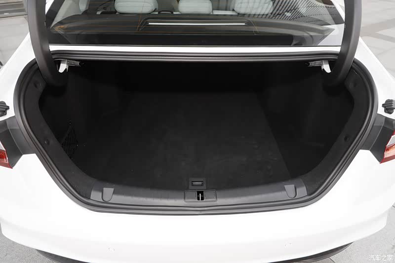 几何a 2019款 高维标准续航幂方版怎么样_优缺点_aqj62hnd4_口碑_汽车