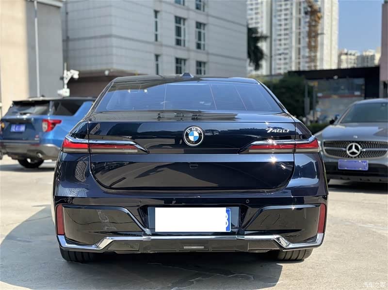 汽车之家|宝马7系报价大全|大众点评|2023款 740li 领先型 m运动套装