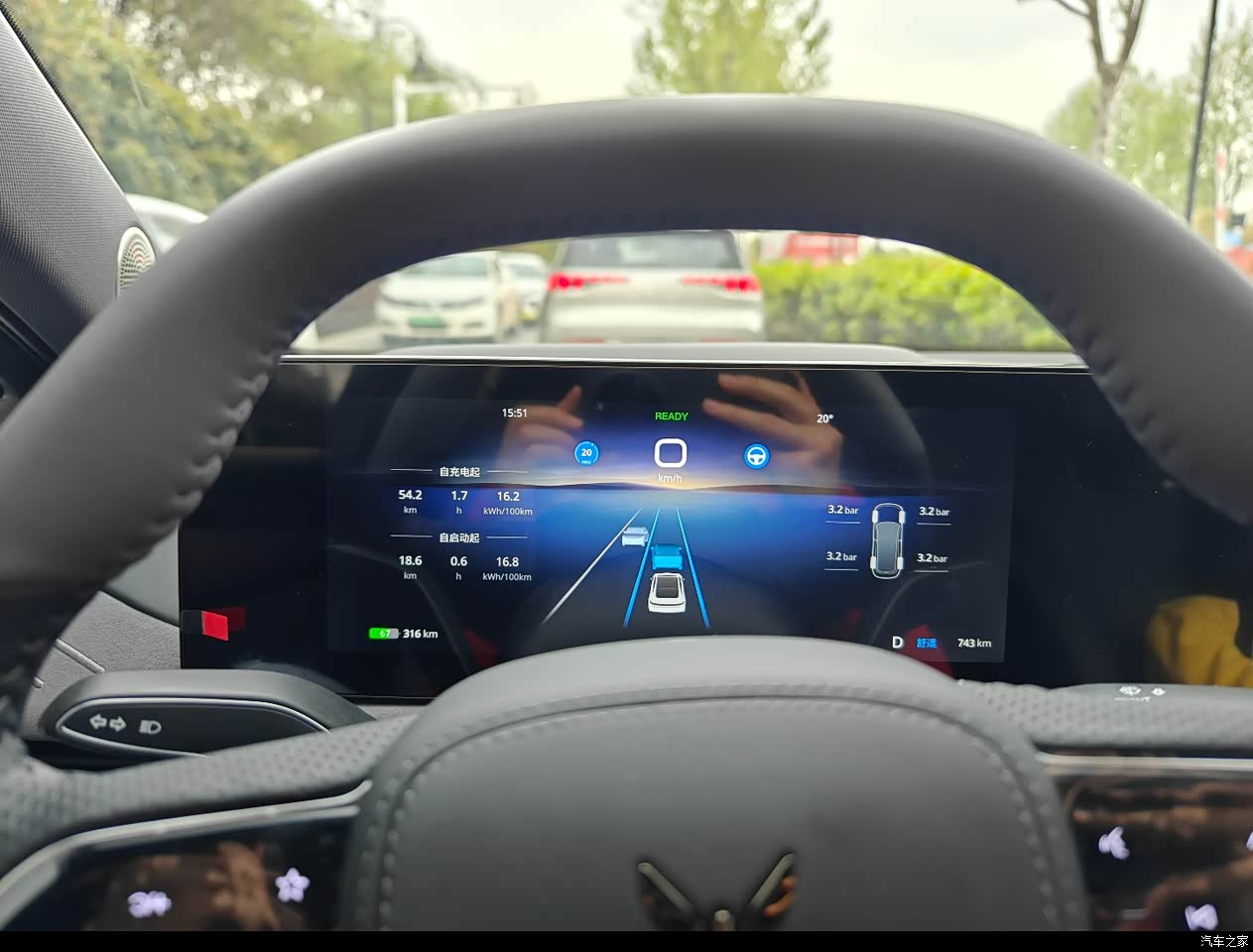 岚图追光 2023款 四驱标准版怎么样_优缺点_卡卡爱开皮卡_口碑_汽车之