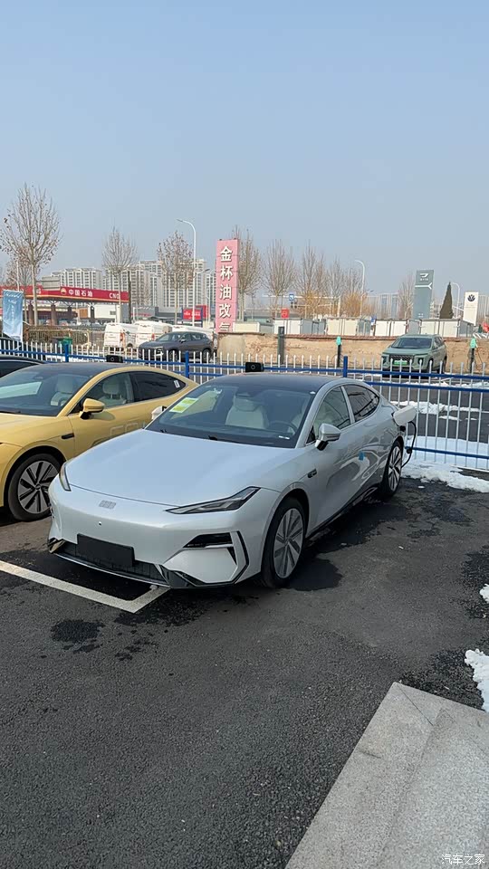 银河e8 2024款 665km 星舰 远航版怎么样_优缺点_淄博车友6798920