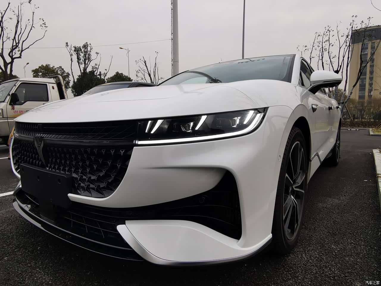 岚图追光 2024款 phev 四驱超长续航旗舰版怎么样_优缺点_冷冻管_口碑