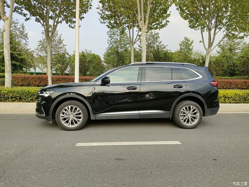 2023款昂科威plus652t五座四驱豪华型