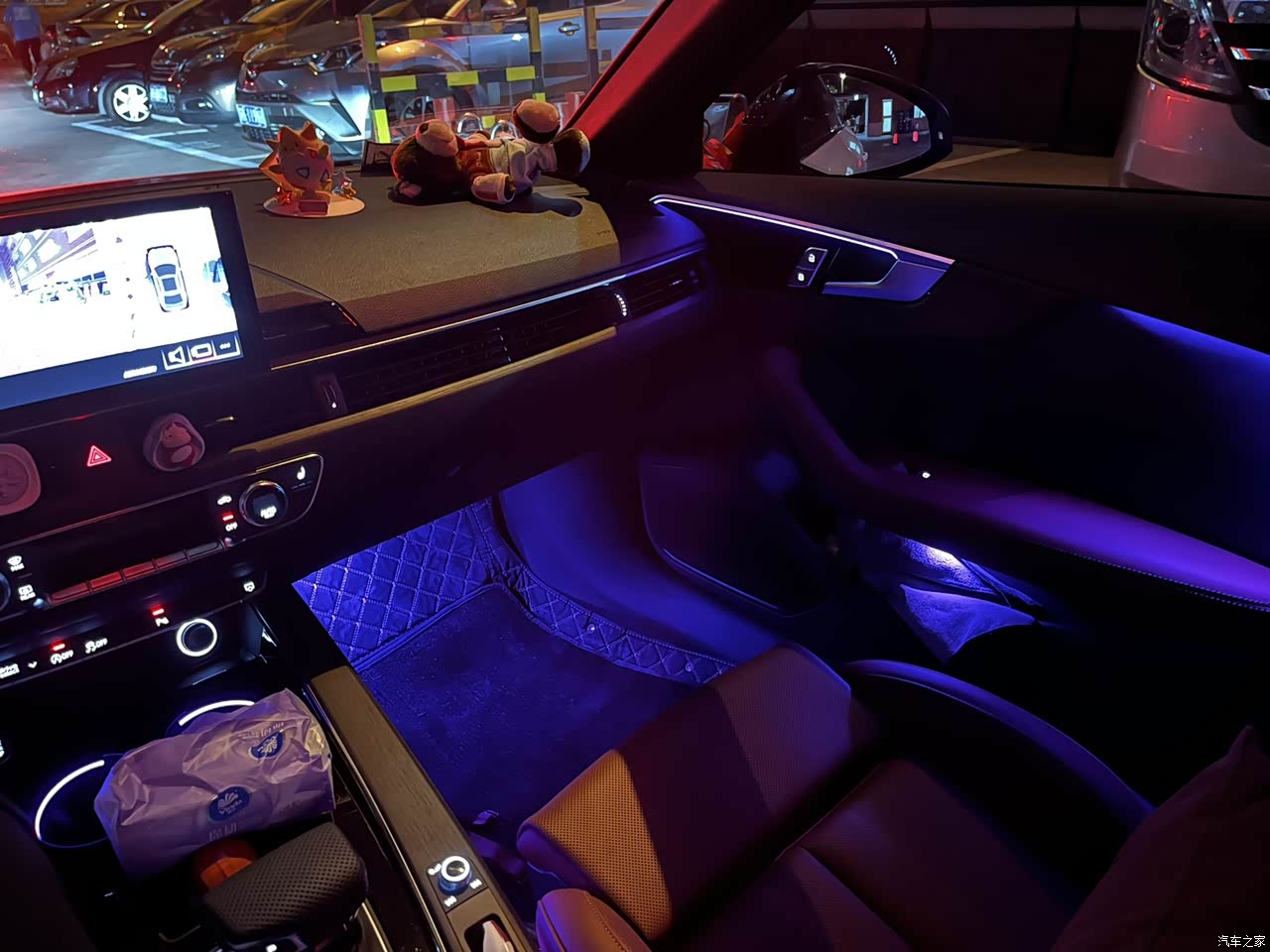 24款奥迪a4l40豪华动感提车