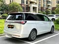 别克GL8适合多人口家庭，长途舒服！