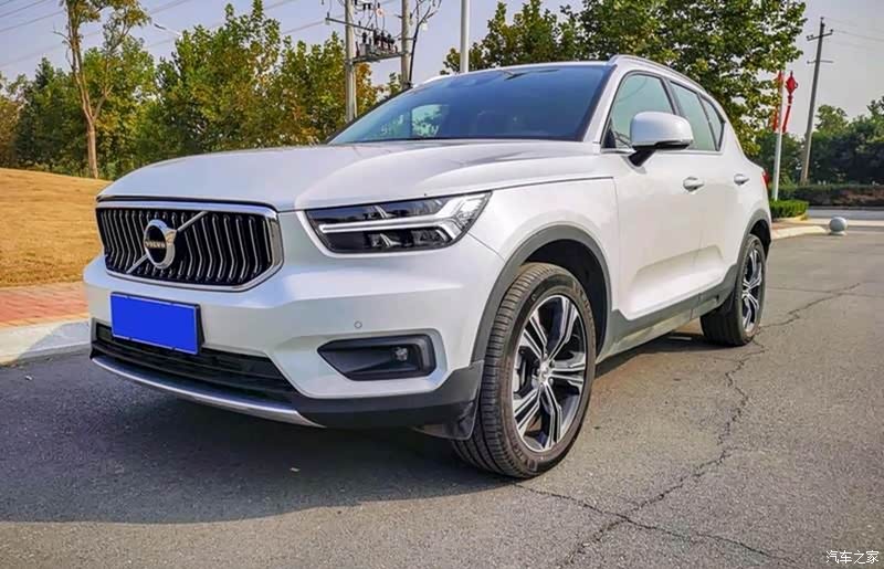 汽车之家|沃尔沃xc40报价大全|大众点评|2021款 t4 四驱智远豪华版